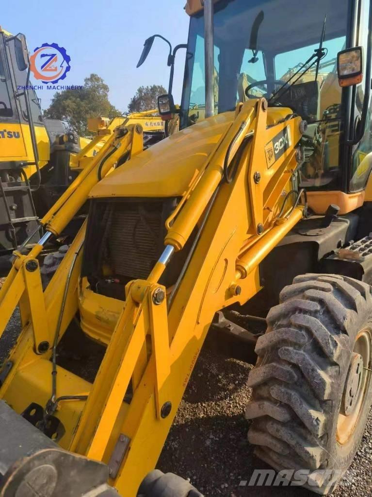 JCB 3 CX Kaivurikuormaajat