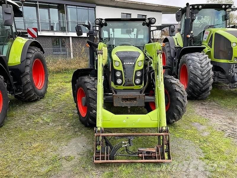 CLAAS Arion 420 Traktorit