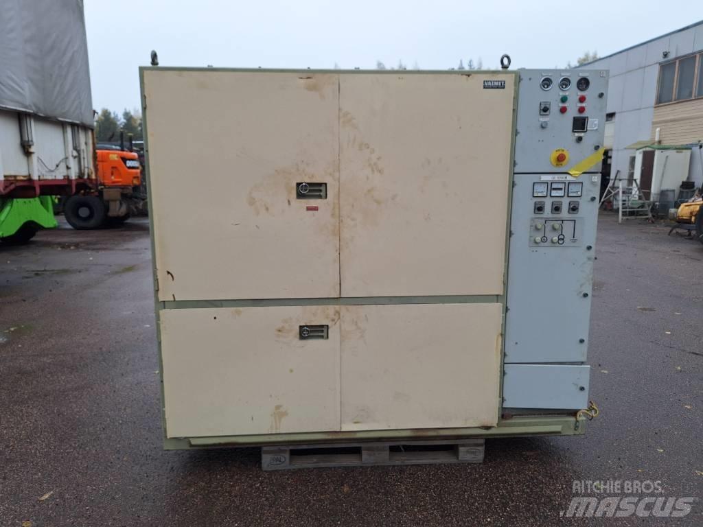 Valmet 611DS-AOP200 Dieselgeneraattorit