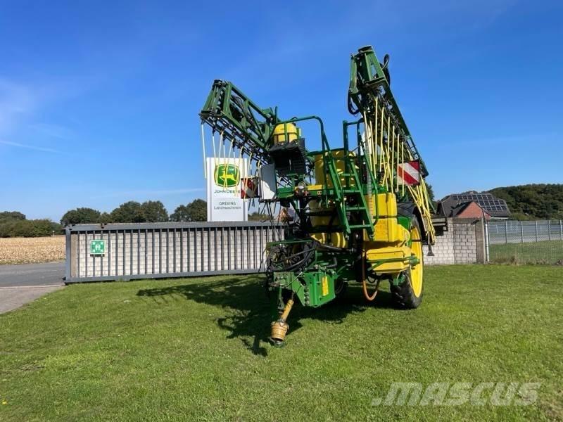 John Deere 824 Hinattavat ruiskut