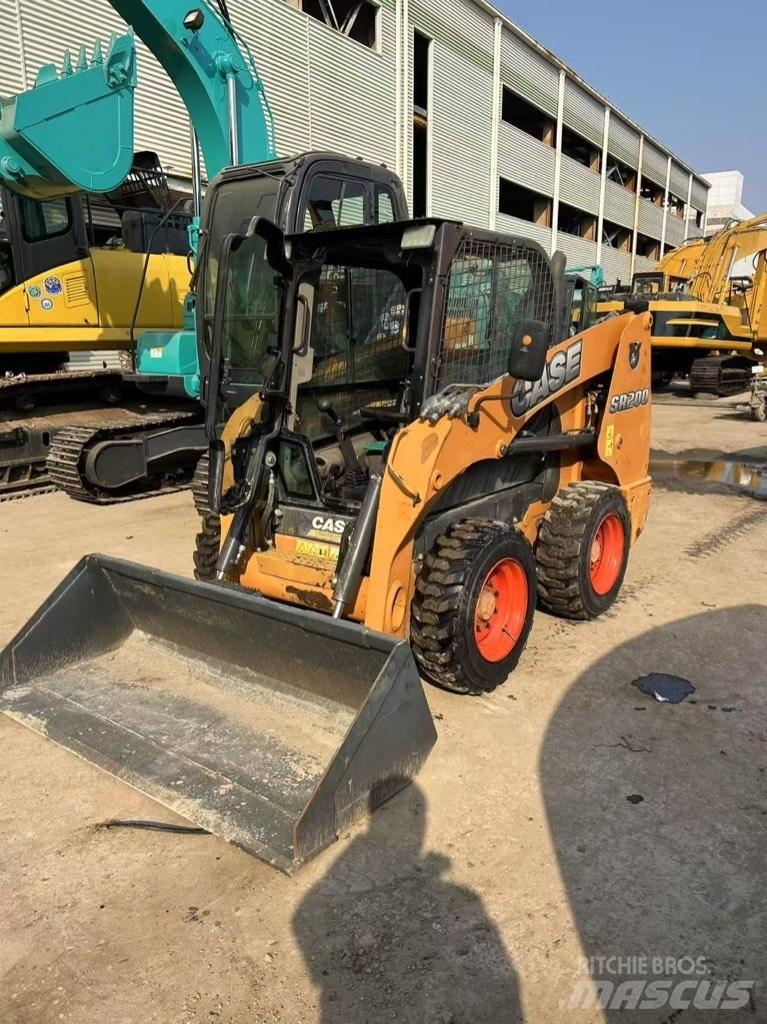 CASE SR 200 Liukuohjatut kuormaajat
