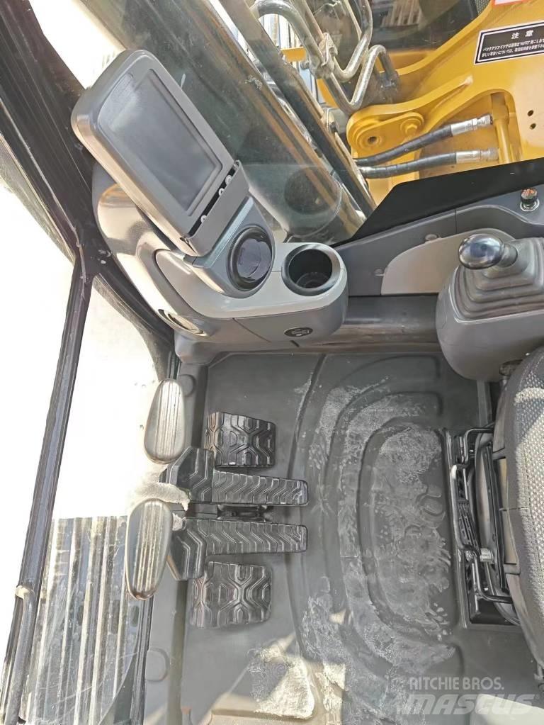 CAT 320 D2 Telakaivukoneet