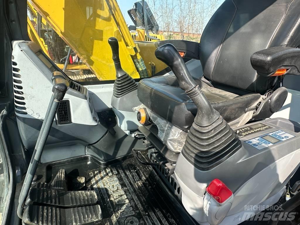 Komatsu PC110 Midikaivukoneet 7t - 12t