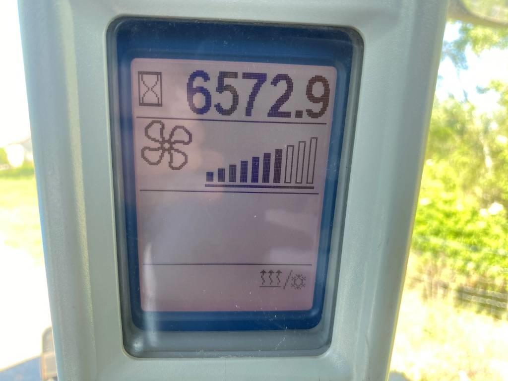 New Holland T 8.360 Traktorit