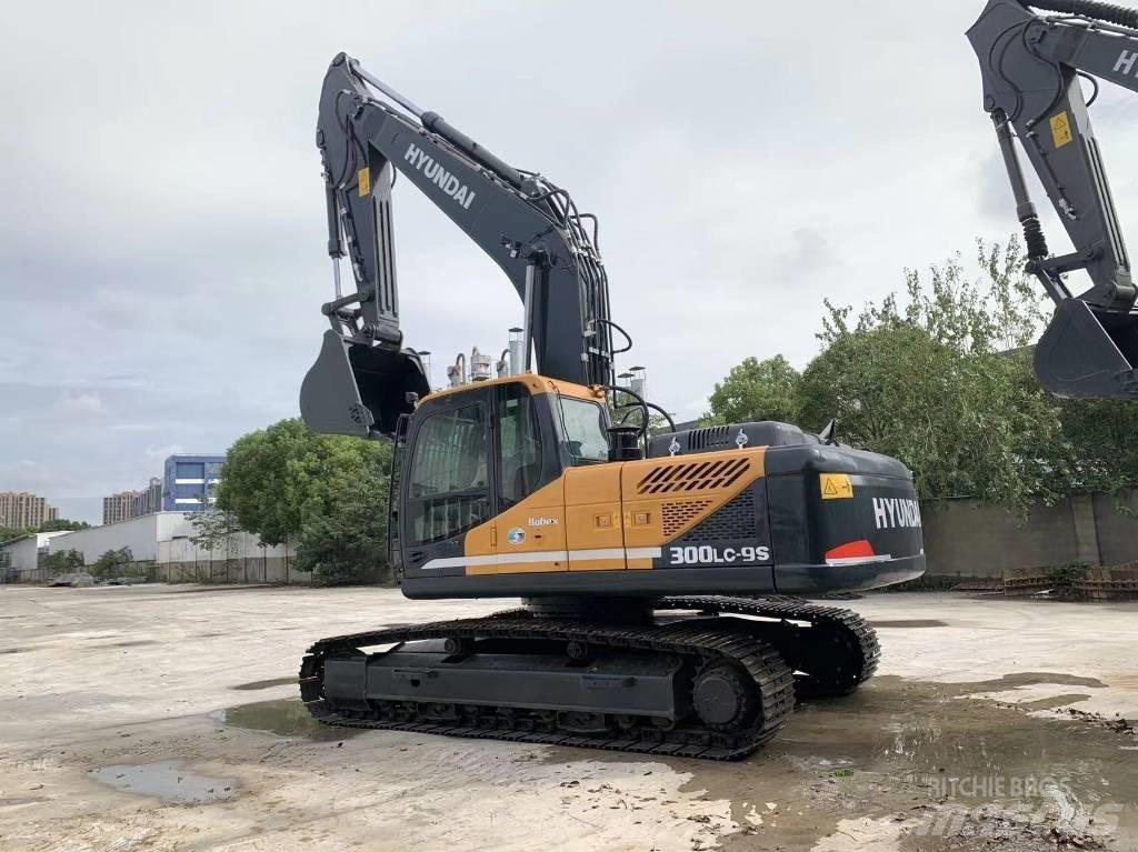 Hyundai R300LC-9S Midikaivukoneet 7t - 12t