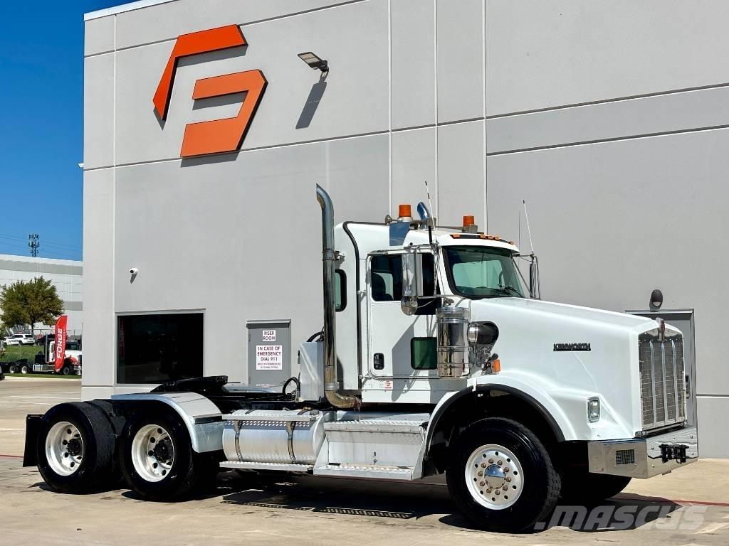 Kenworth T 800 Vetopöytäautot