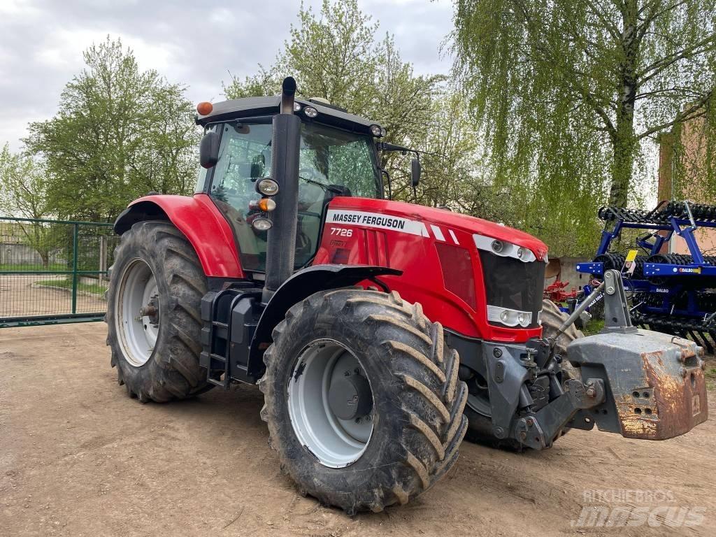 Massey Ferguson 7726 Traktorit