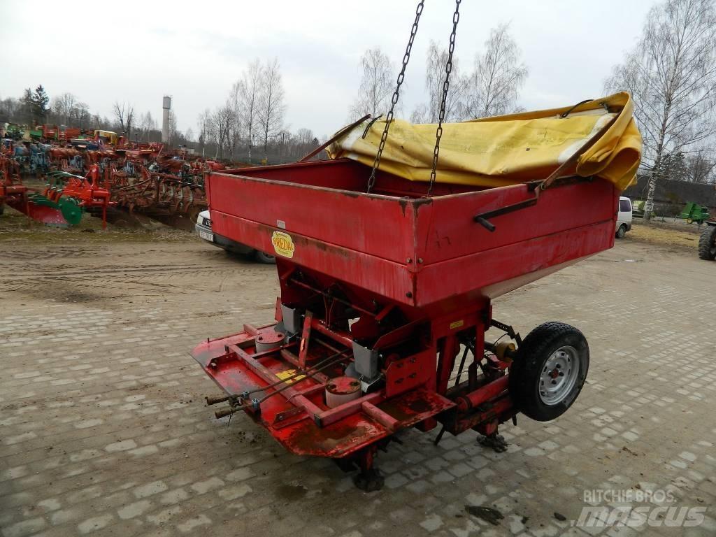 Bredal B 2 Lannoitteenlevittimet