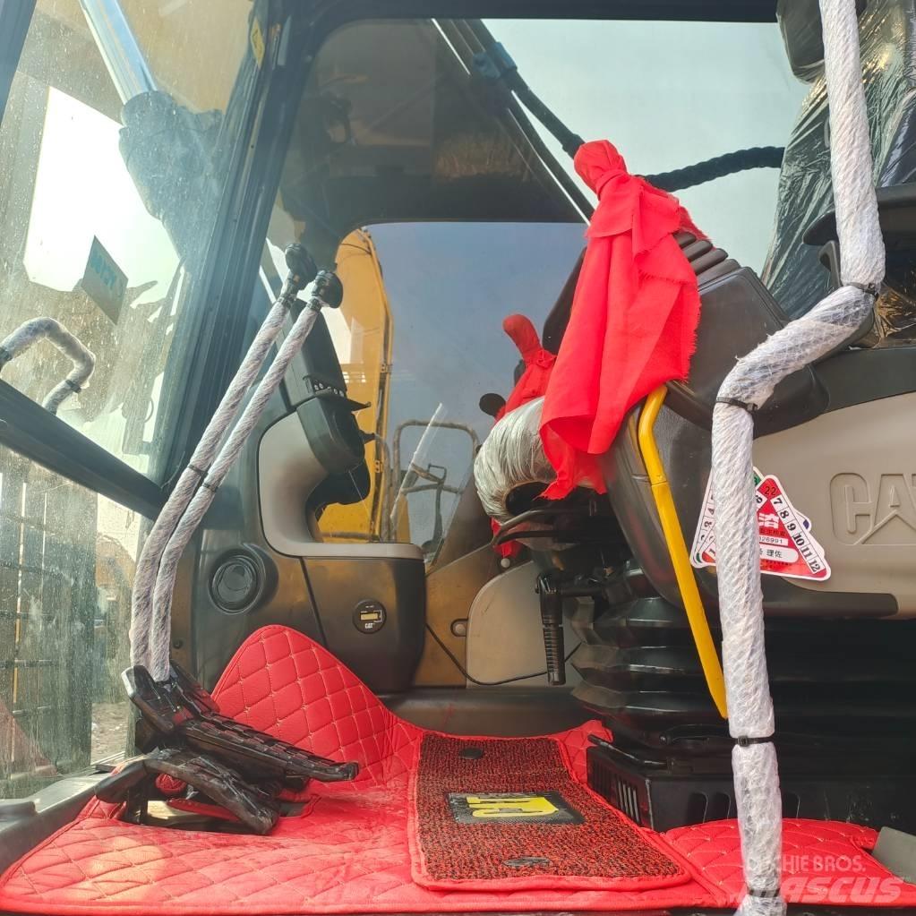 CAT 320D Telakaivukoneet