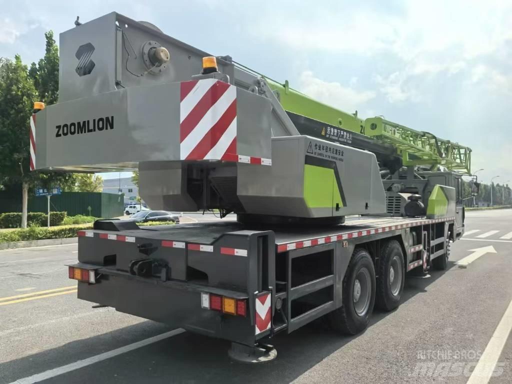 Zoomlion ZCT 251 V Nostimet ja tavarahissit