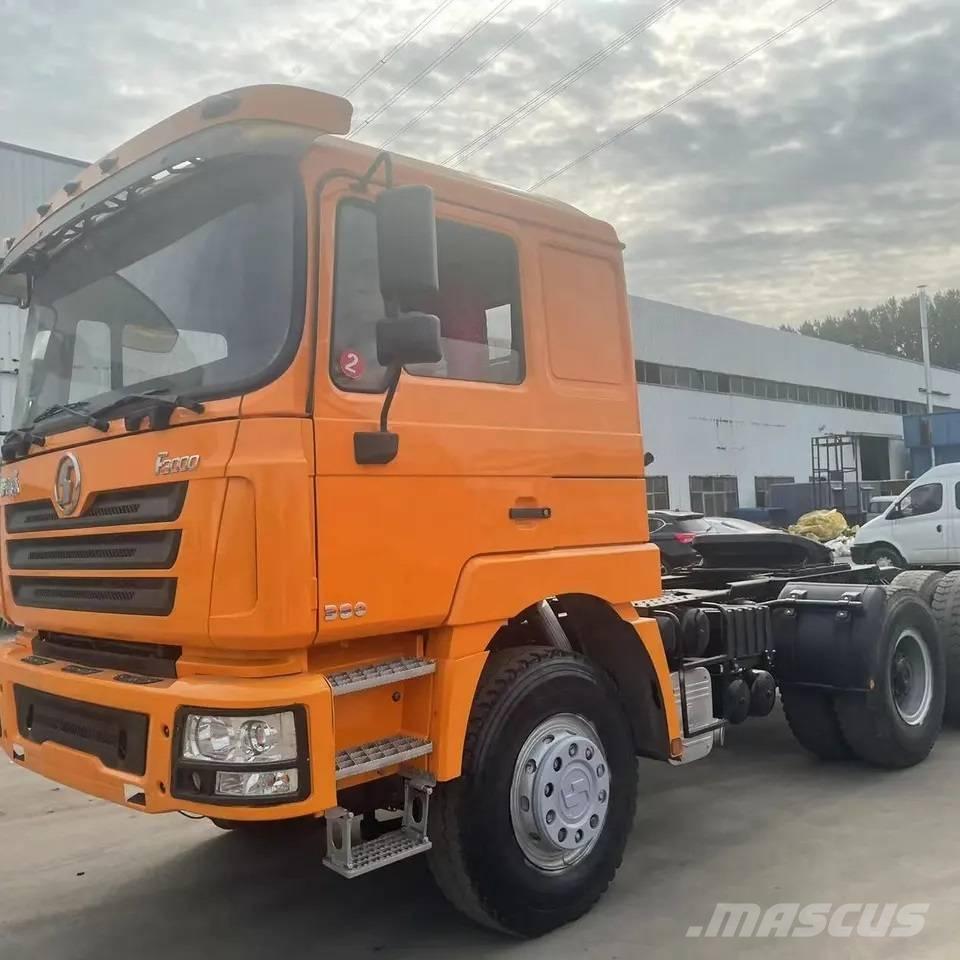 Shacman F3000 6x4 Vetopöytäautot