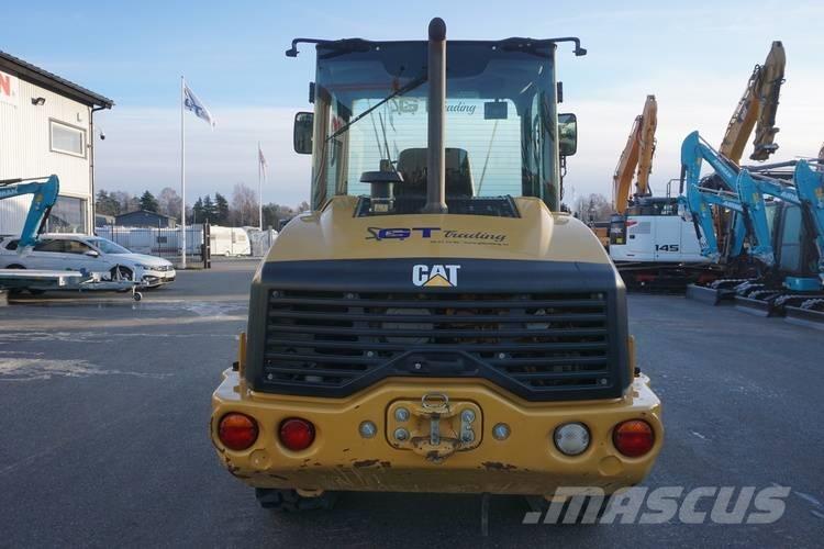 CAT 906M Pyöräkuormaajat