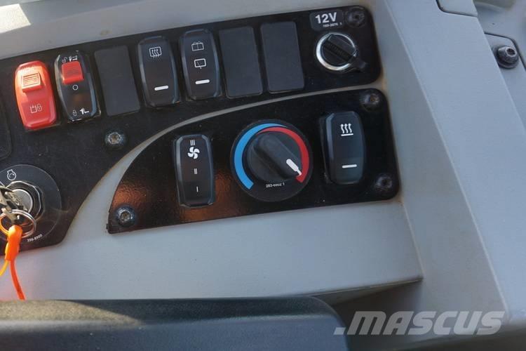 CAT 906M Pyöräkuormaajat