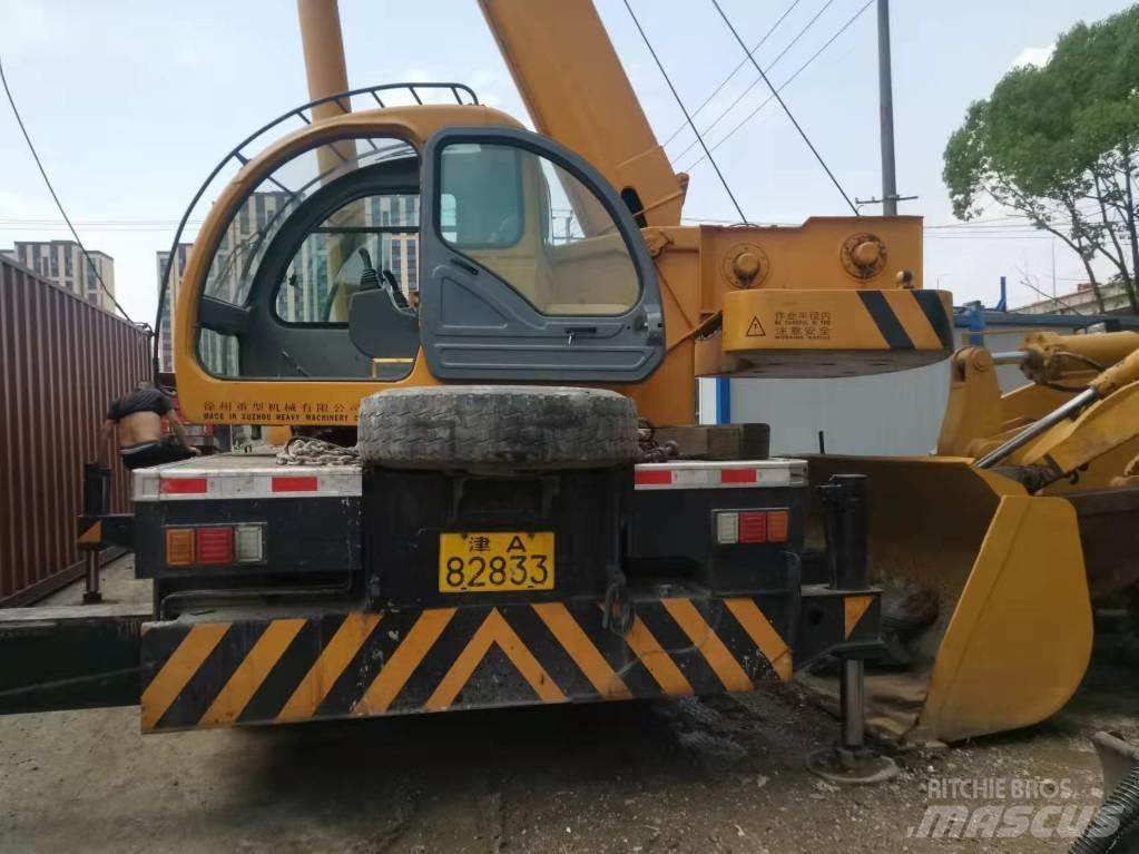 XCMG QY25K Mobiilinosturit