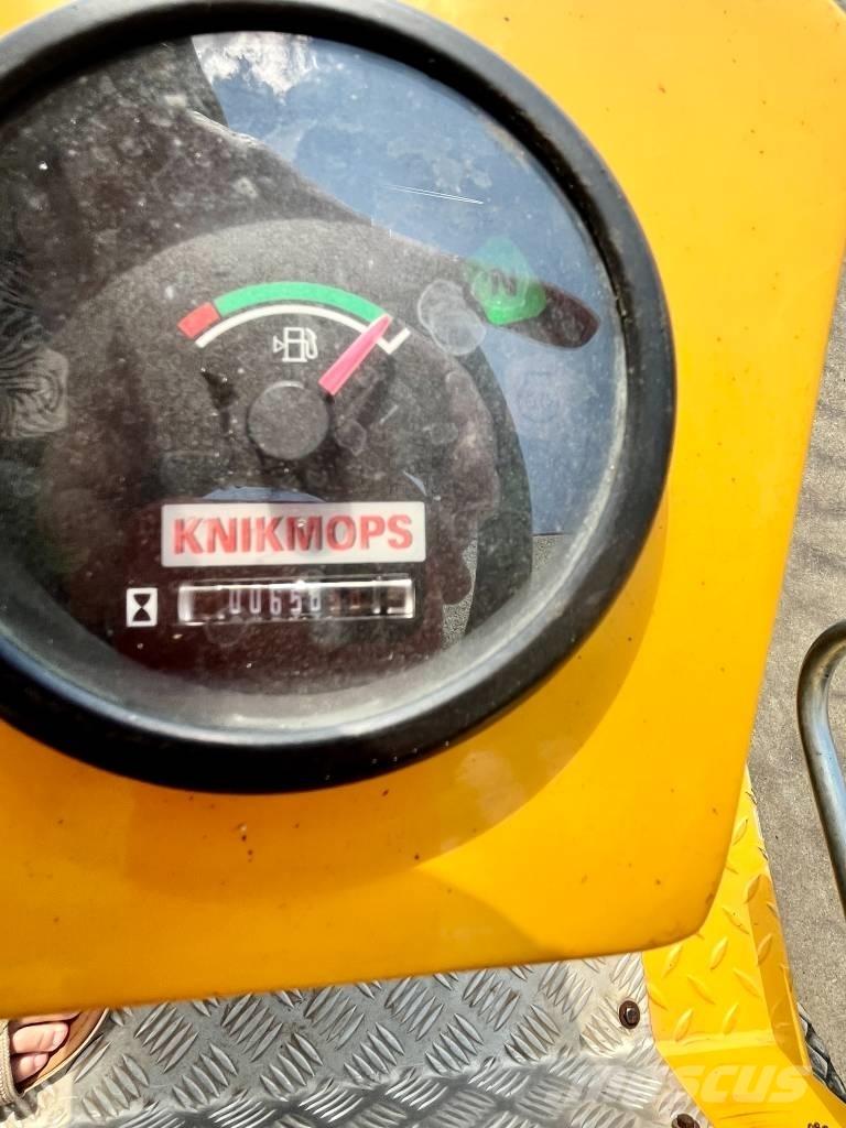 Knikmops KM 100 Pyöräkuormaajat