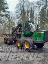 John Deere 1110 E Kuormatraktorit