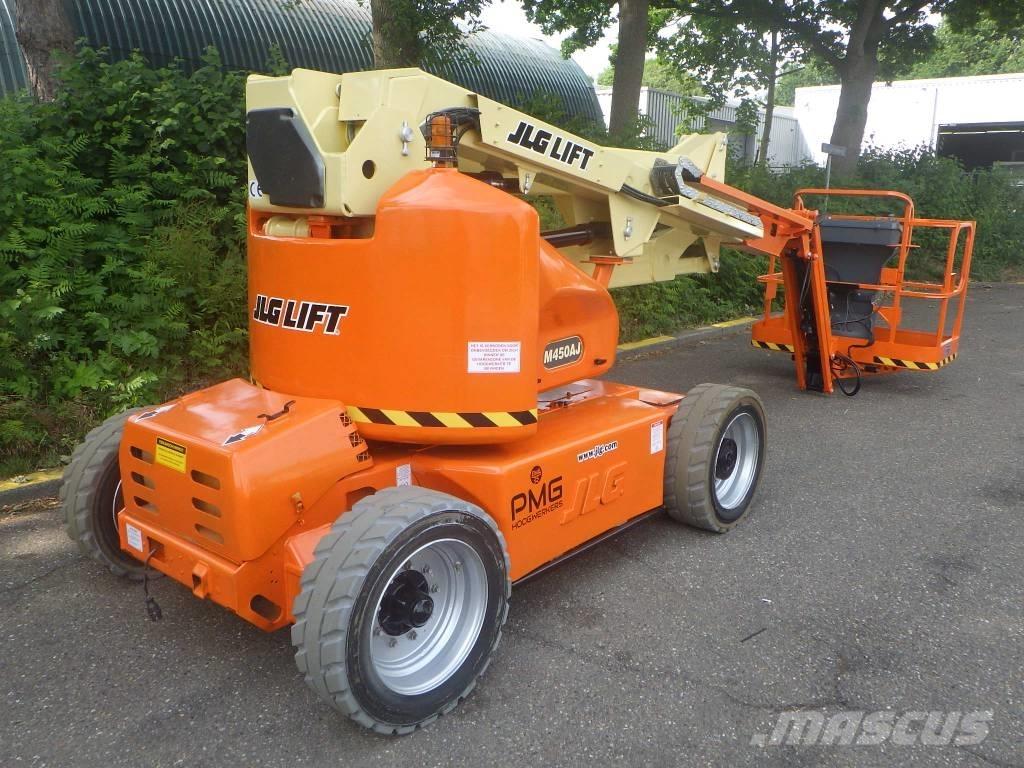 JLG M450AJ Kuukulkijat
