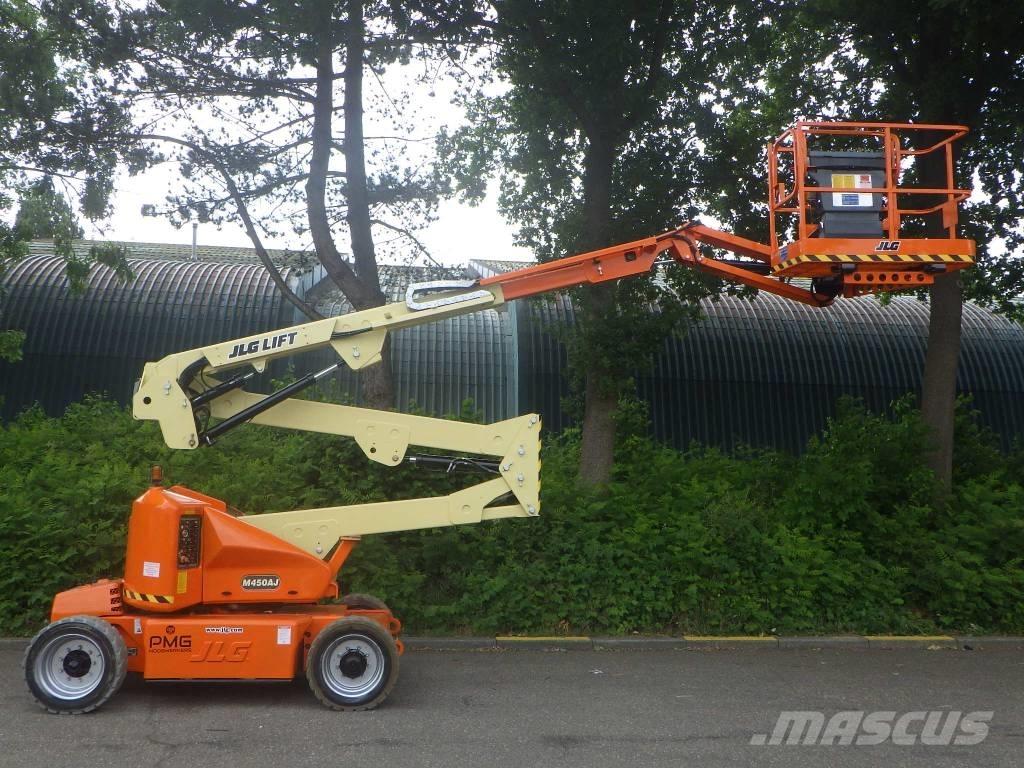 JLG M450AJ Kuukulkijat