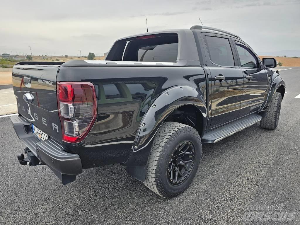 Ford Ranger Lava-autot