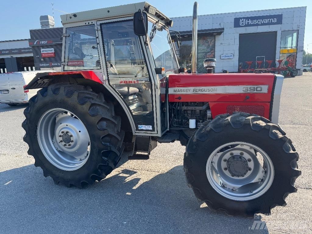 Massey Ferguson 390 Traktorit