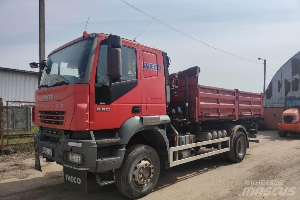 Iveco Trakker 380 Sora- ja kippiautot