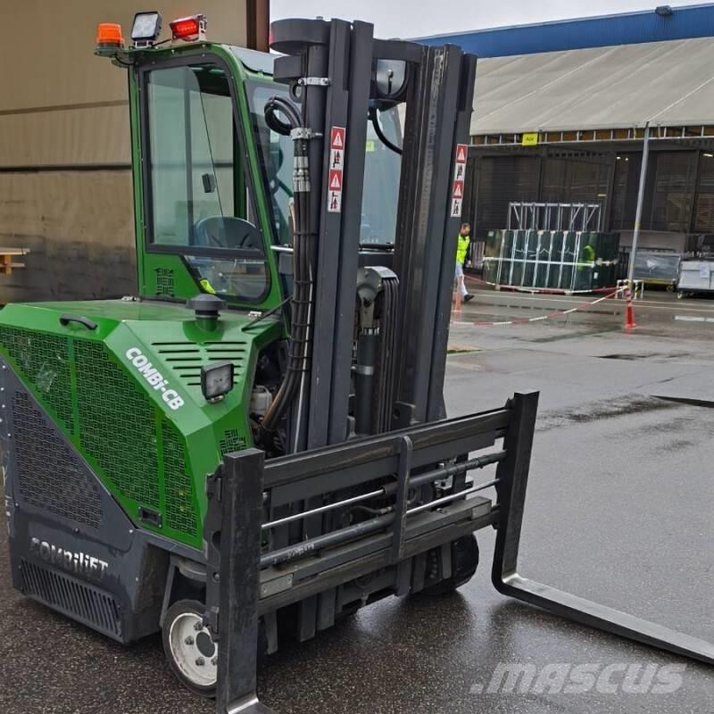 Combilift CB 2500 Nelitietrukit