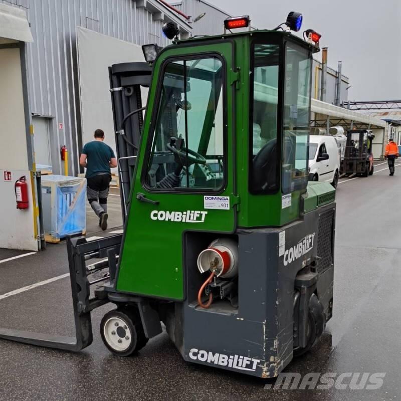 Combilift CB 2500 Nelitietrukit