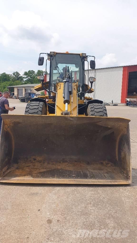 CAT 930 H Pyöräkuormaajat