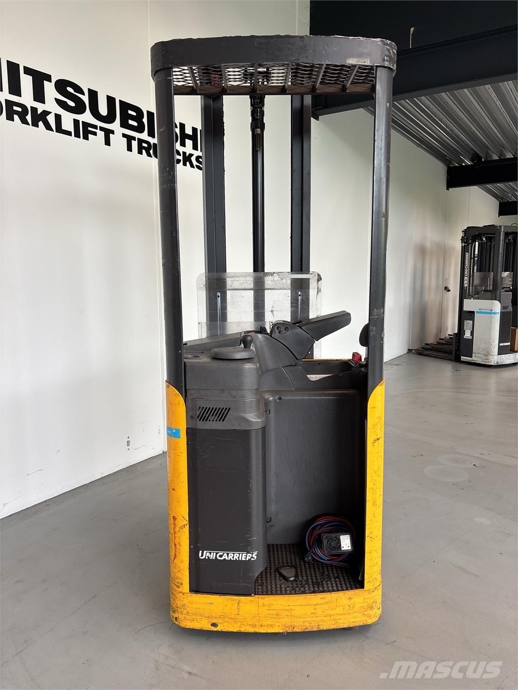 Atlet A160 Ajettavat pinoamisvaunut