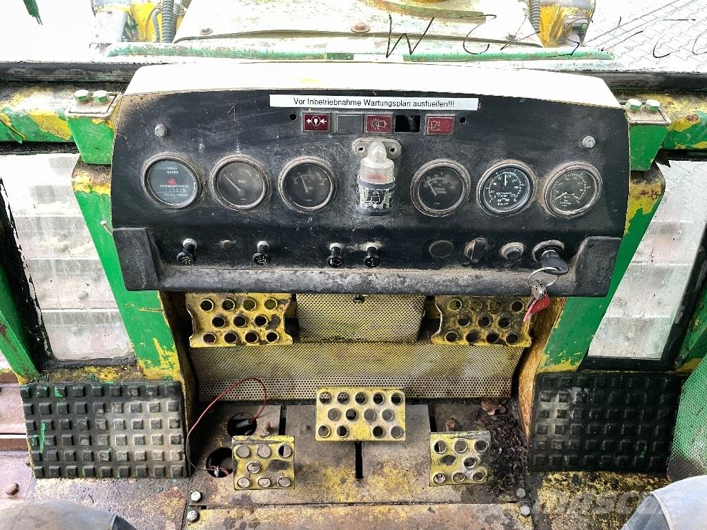 Hanomag D 600 D Telaketjupuskutraktorit