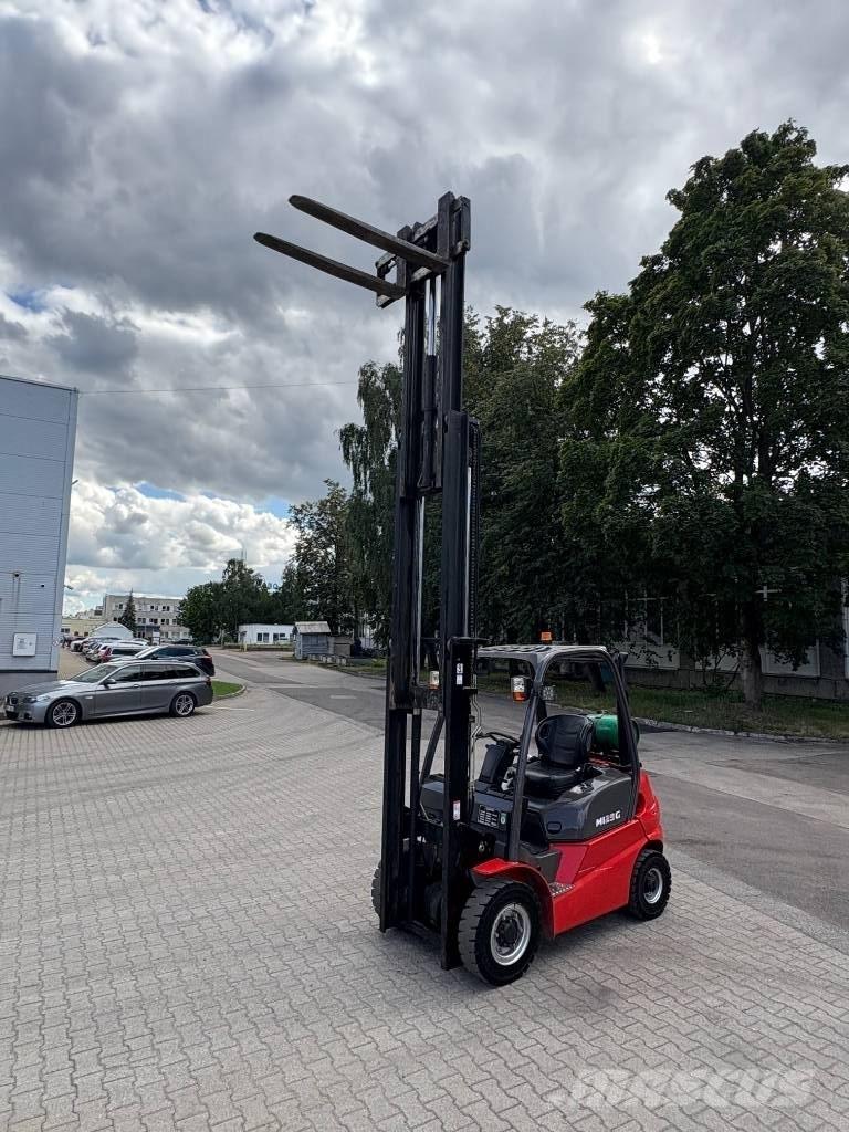 Manitou MI 25 G Nestekaasutrukit