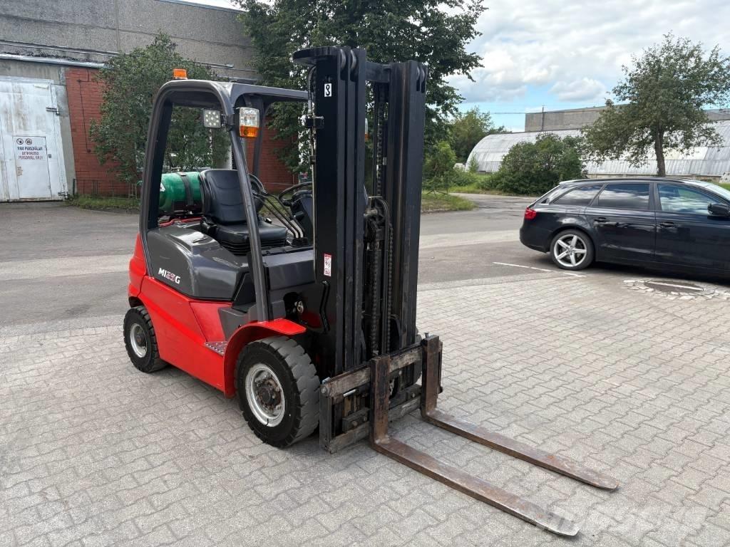 Manitou MI 25 G Nestekaasutrukit
