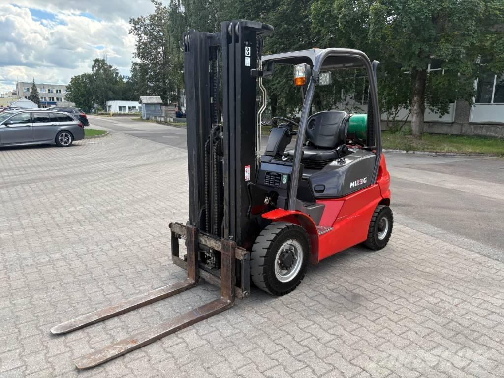 Manitou MI 25 G Nestekaasutrukit