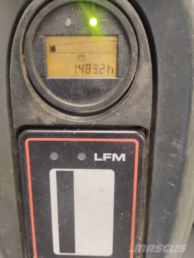 Linde T16 Käyden ajettavat pinoamistrukit