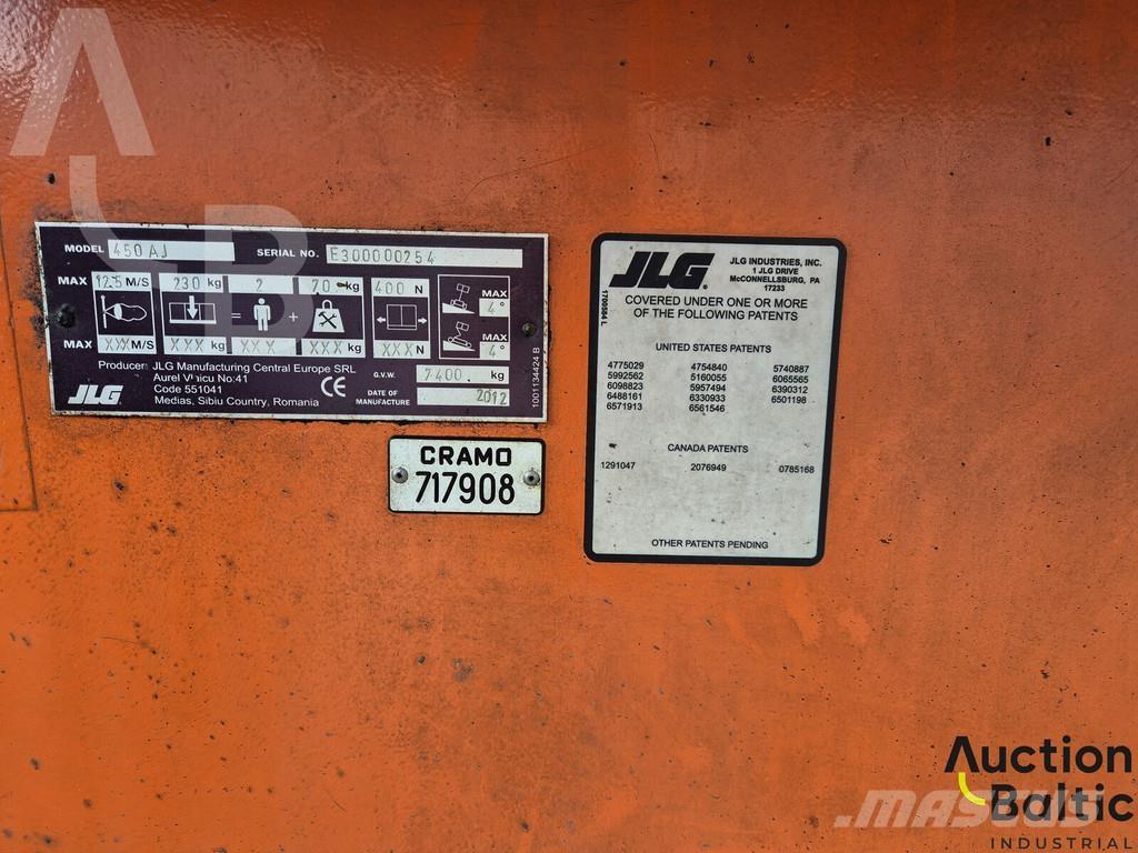 JLG 450 AJ II Kuukulkijat