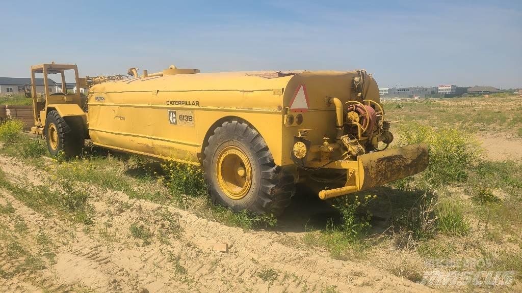 CAT 613 B Vesisäiliöautot