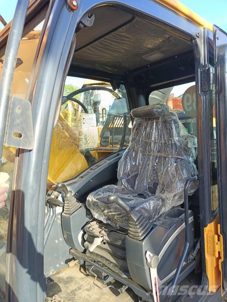 Hyundai R220LC-9S Telakaivukoneet