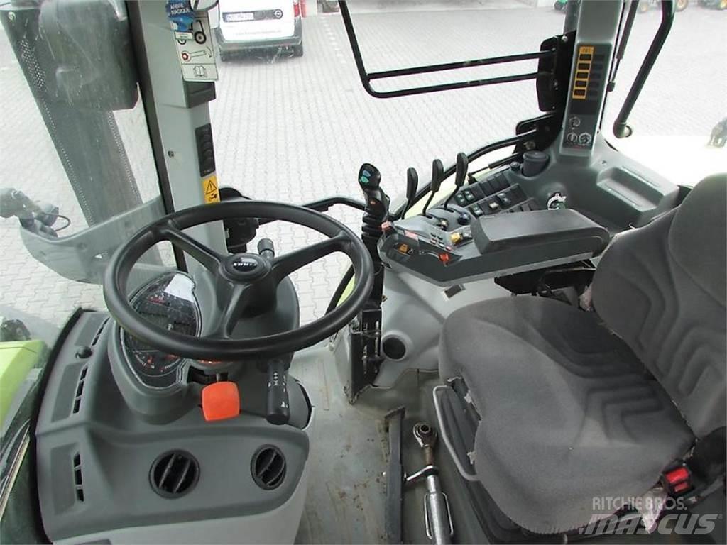 CLAAS Arion 650 Traktorit