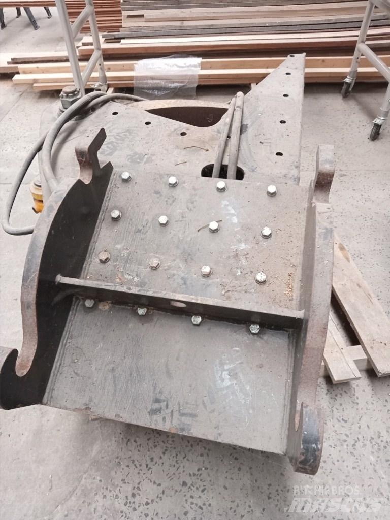 TMK  400 boomschaar Muut