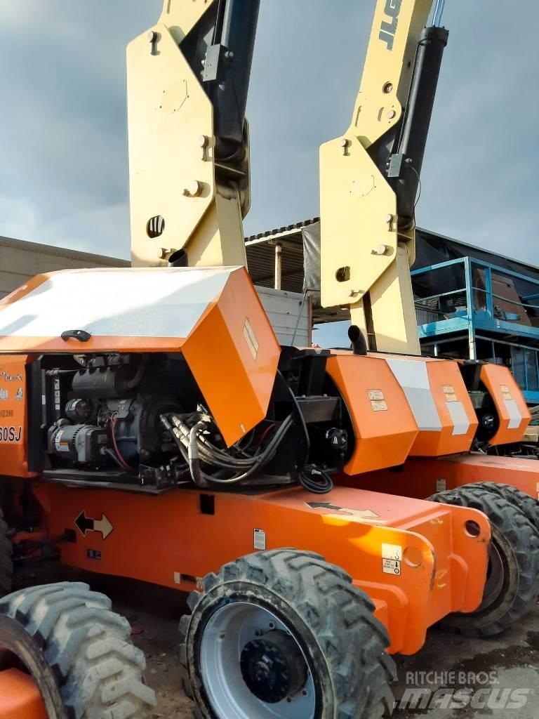 JLG 860 SJ Teleskooppipuominostimet