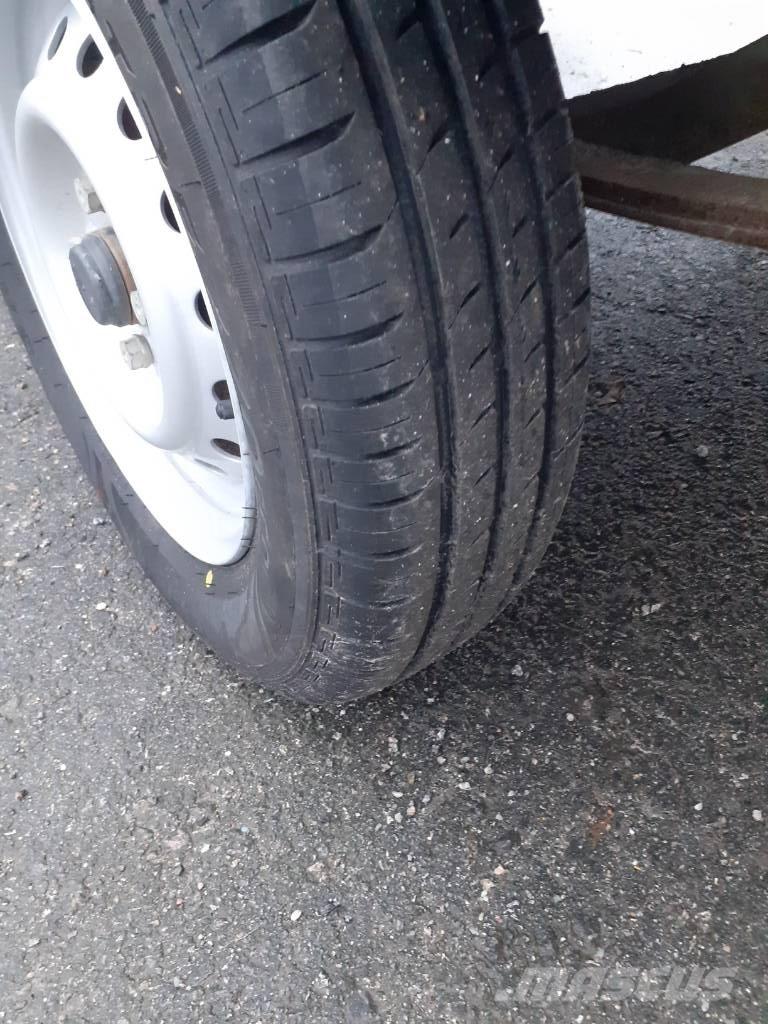 Muuli 1500L Kevyet peräkärryt