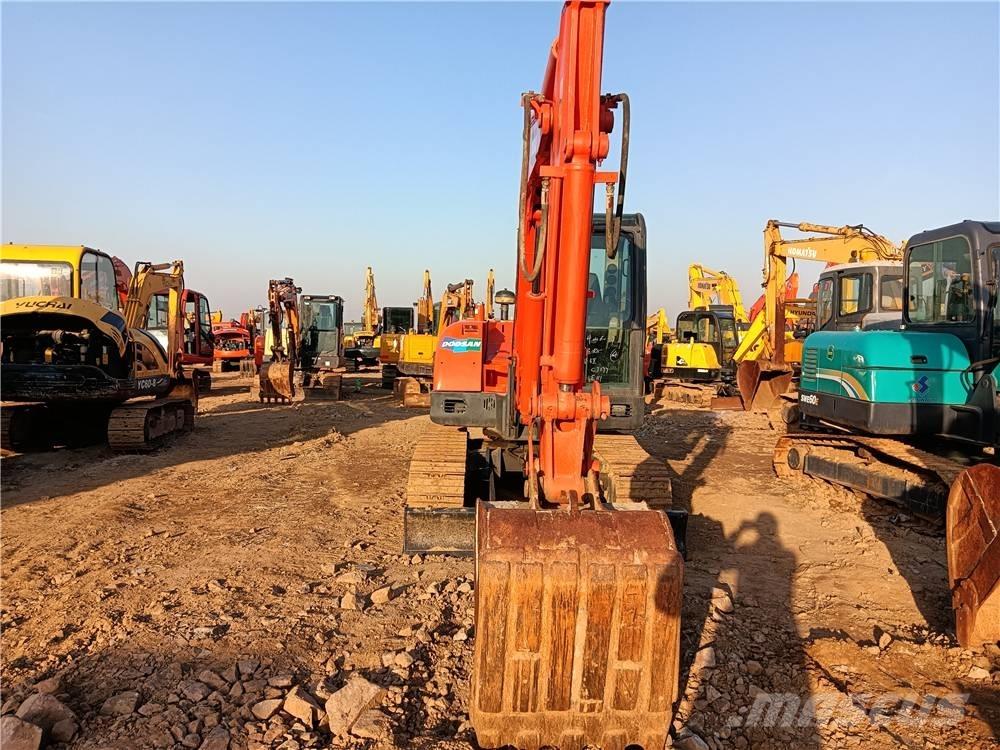 Doosan DH 60-7 Minikaivukoneet < 7t