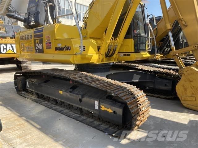 Komatsu PC 240 LC Telakaivukoneet