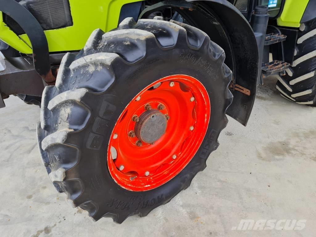 CLAAS Arion 410 Traktorit
