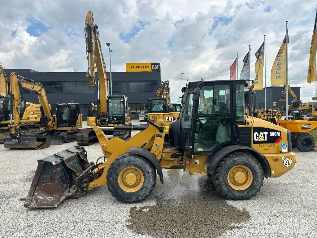 CAT 906 Pyöräkuormaajat