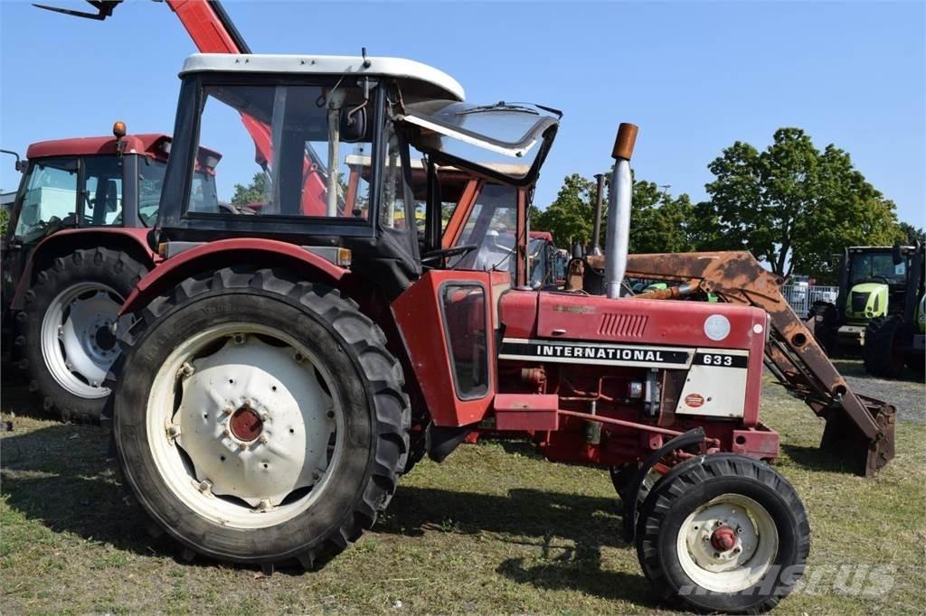 Case IH 733 Traktorit