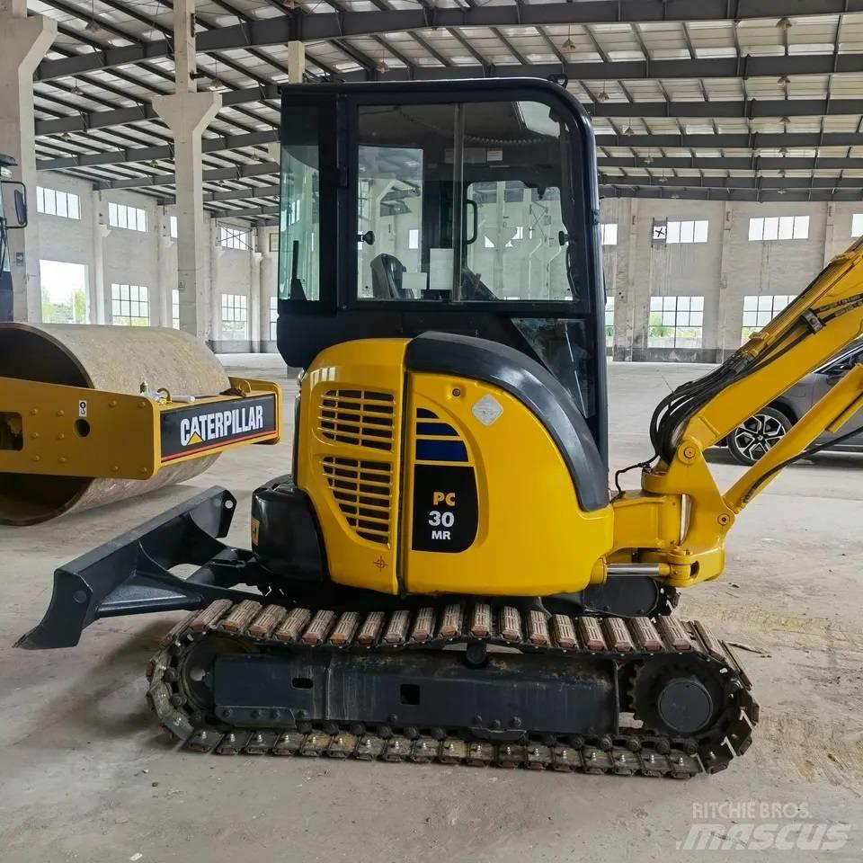 Komatsu PC30 Minikaivukoneet < 7t