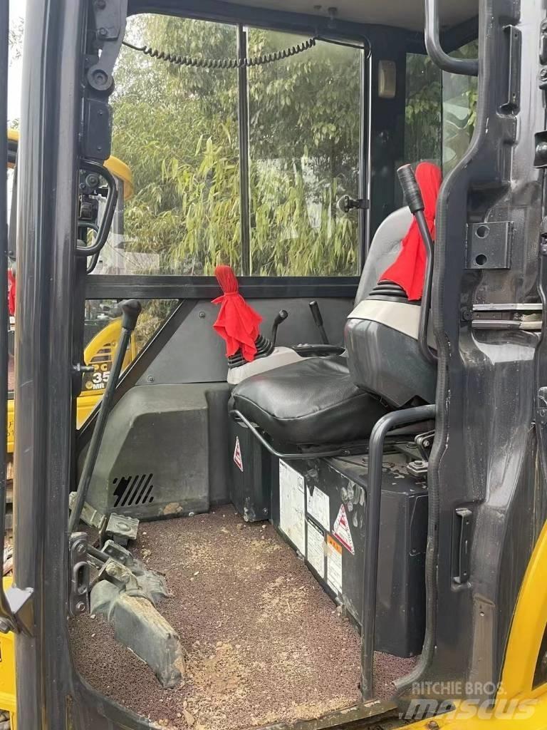 Komatsu PC30 Minikaivukoneet < 7t