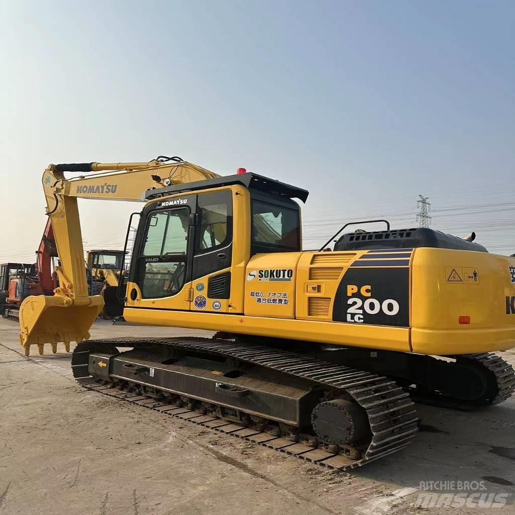Komatsu PC 200LC Telakaivukoneet