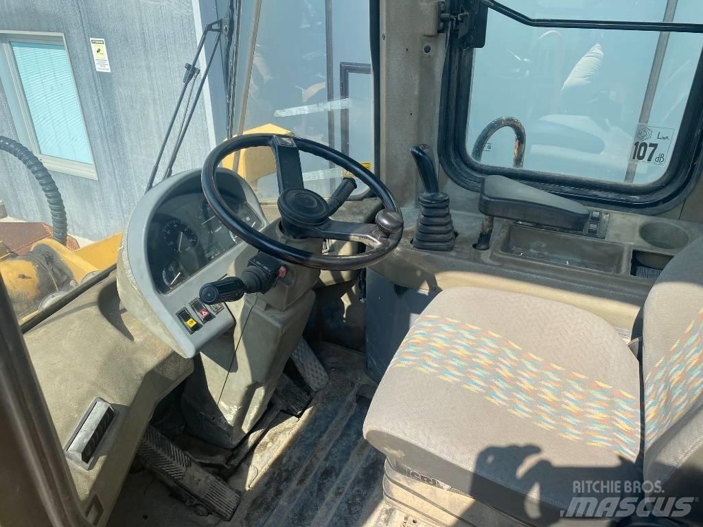 Daewoo MG300-V Pyöräkuormaajat